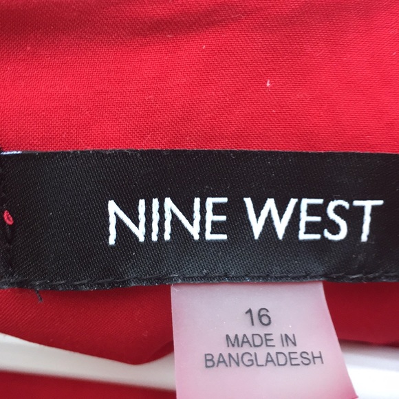 Red dress - Picture 5 of 5